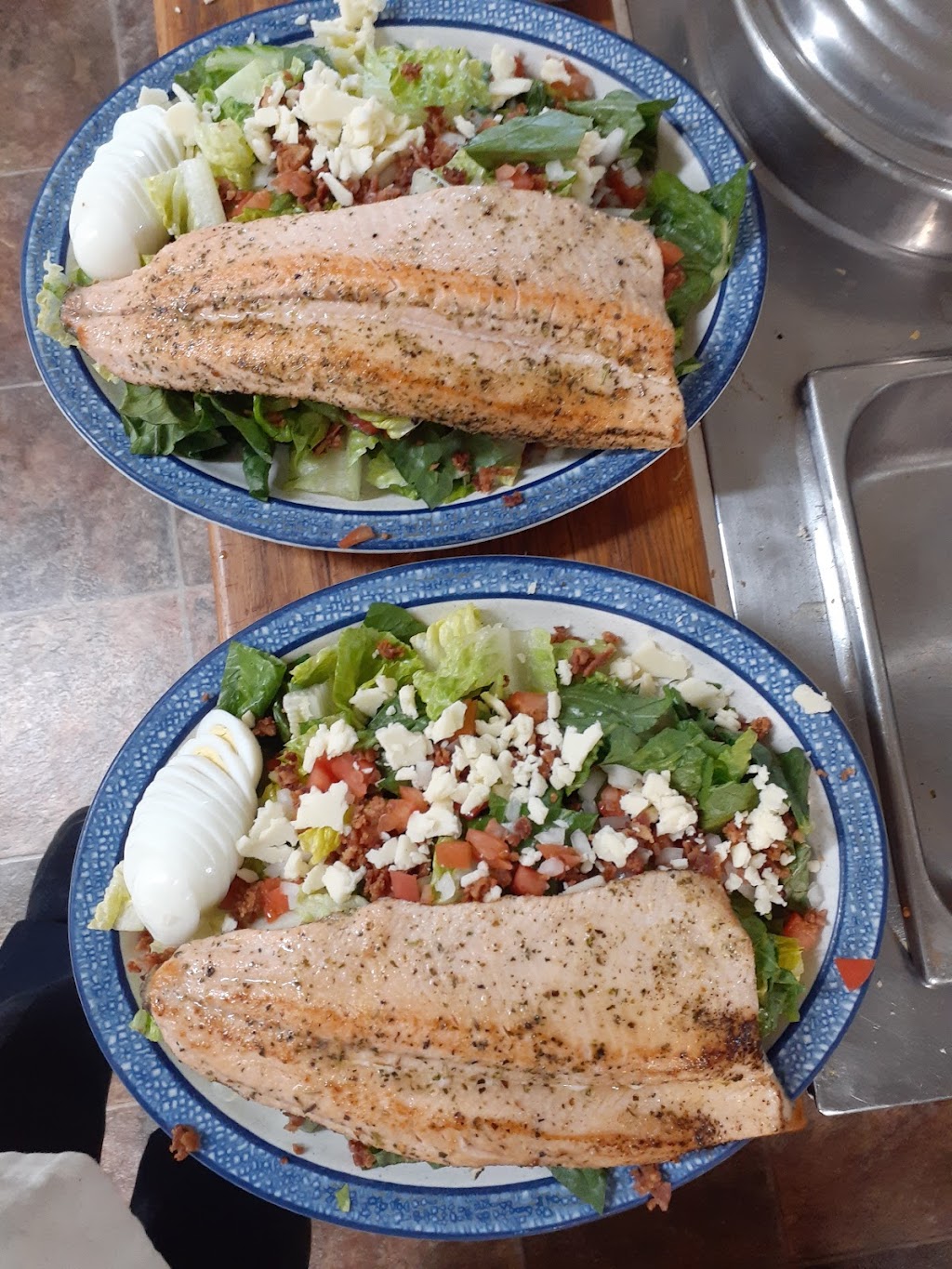 Rush Cafe | restaurant | 39810 CO-94, Rush, CO 80833, USA | 2066063569 OR +1 206-606-3569