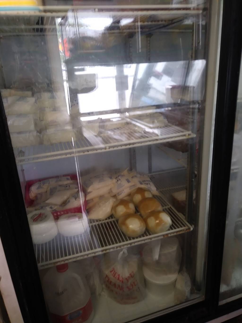 La Conchita Cafeteria II | restaurant | 101 SW 17th Ave, Miami, FL 33135, USA | 7863197592 OR +1 786-319-7592