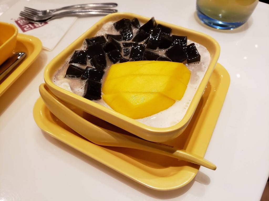 Urban Kare House | restaurant | 411 S Shore Center, Alameda, CA 94501, USA | 5102638222 OR +1 510-263-8222