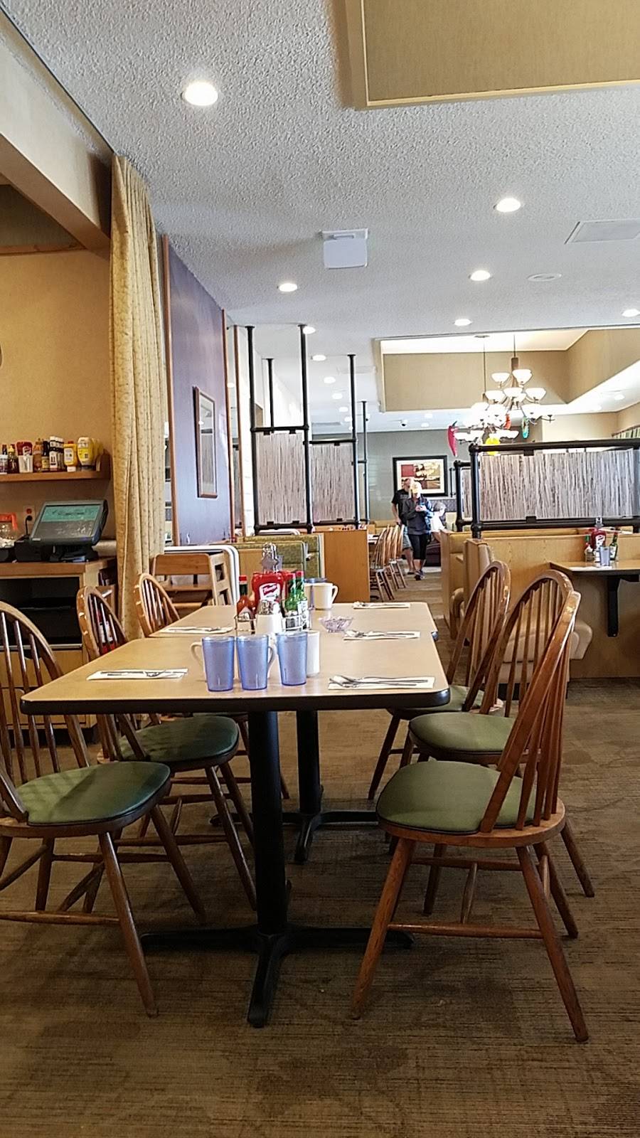 Family Pancake House | restaurant | 4115 Wheaton Way, Bremerton, WA 98310, USA | 3604790788 OR +1 360-479-0788