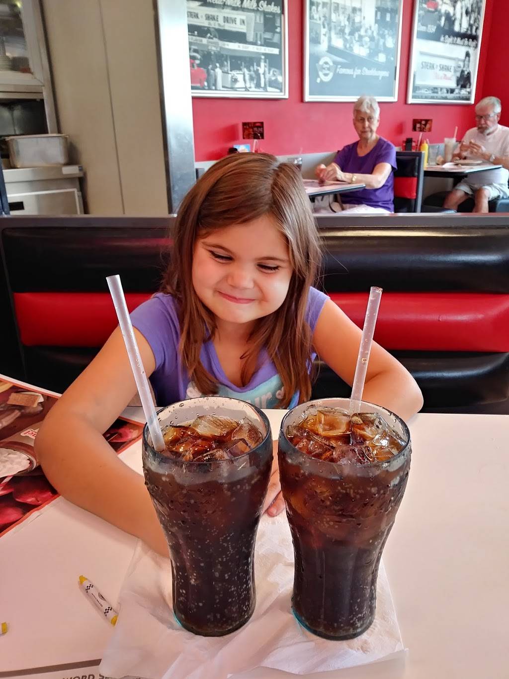 Steak n Shake | restaurant | 1580 Wabash Ave, Springfield, IL 62704, USA | 2177870392 OR +1 217-787-0392