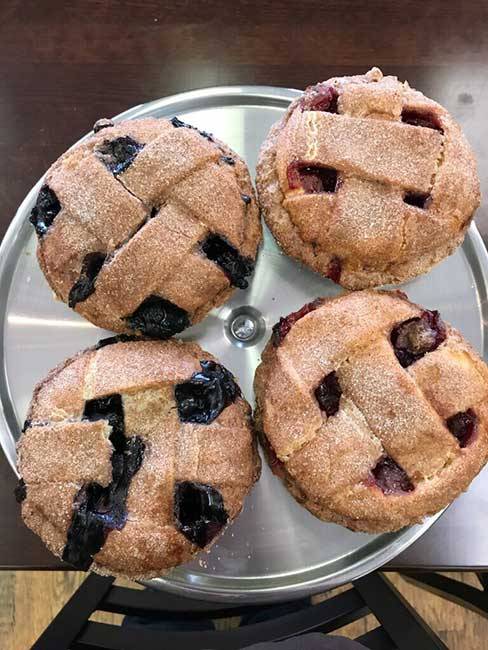 Celebrity Café & Bakery | cafe | 3520 Preston Rd #111, Frisco, TX 75034, USA | 2143870060 OR +1 214-387-0060