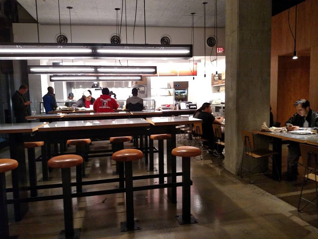 Chipotle Mexican Grill | restaurant | 1002 S Glebe Rd, Arlington, VA 22204, USA | 7037466381 OR +1 703-746-6381