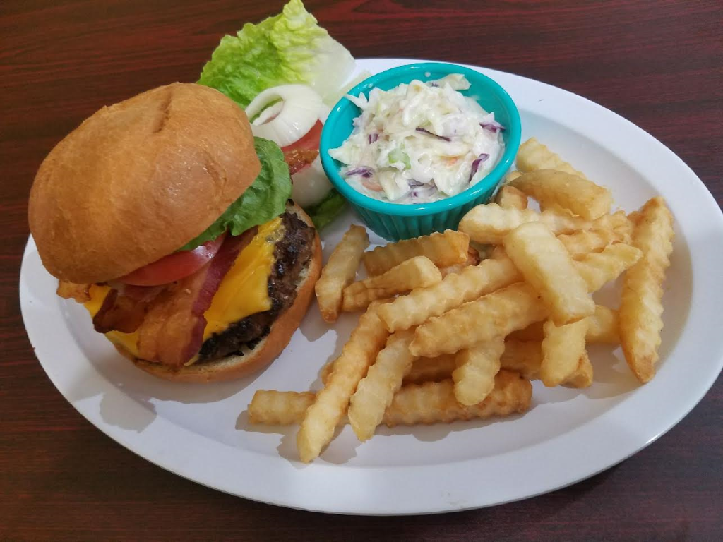 Apple Berries Restaurant | restaurant | 1701 S Alexander St Suite 108, Plant City, FL 33566, USA | 8137545600 OR +1 813-754-5600