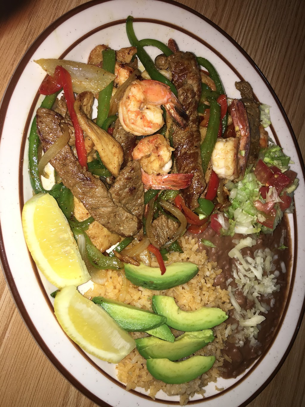 El Mana Restaurant | restaurant | 1405 Whitson St, Selma, CA 93662, USA | 5594808070 OR +1 559-480-8070