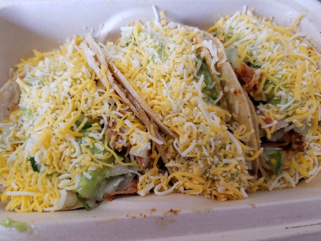 Jorges Mexicatessen | restaurant | 267 N El Camino Real, Encinitas, CA 92024, USA | 7609426809 OR +1 760-942-6809