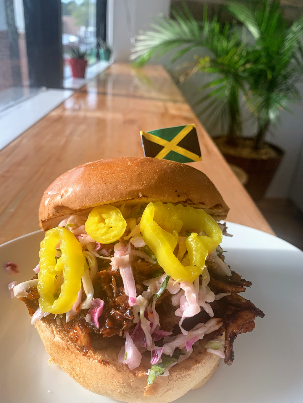 Minstons Jamaican Deli | restaurant | 2880 Holcomb Bridge Rd #184, Alpharetta, GA 30022, USA | 6783536130 OR +1 678-353-6130