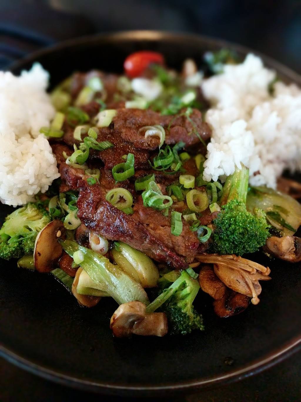 Fuji Ya | restaurant | 600 W Lake St, Minneapolis, MN 55408, USA | 6128714055 OR +1 612-871-4055