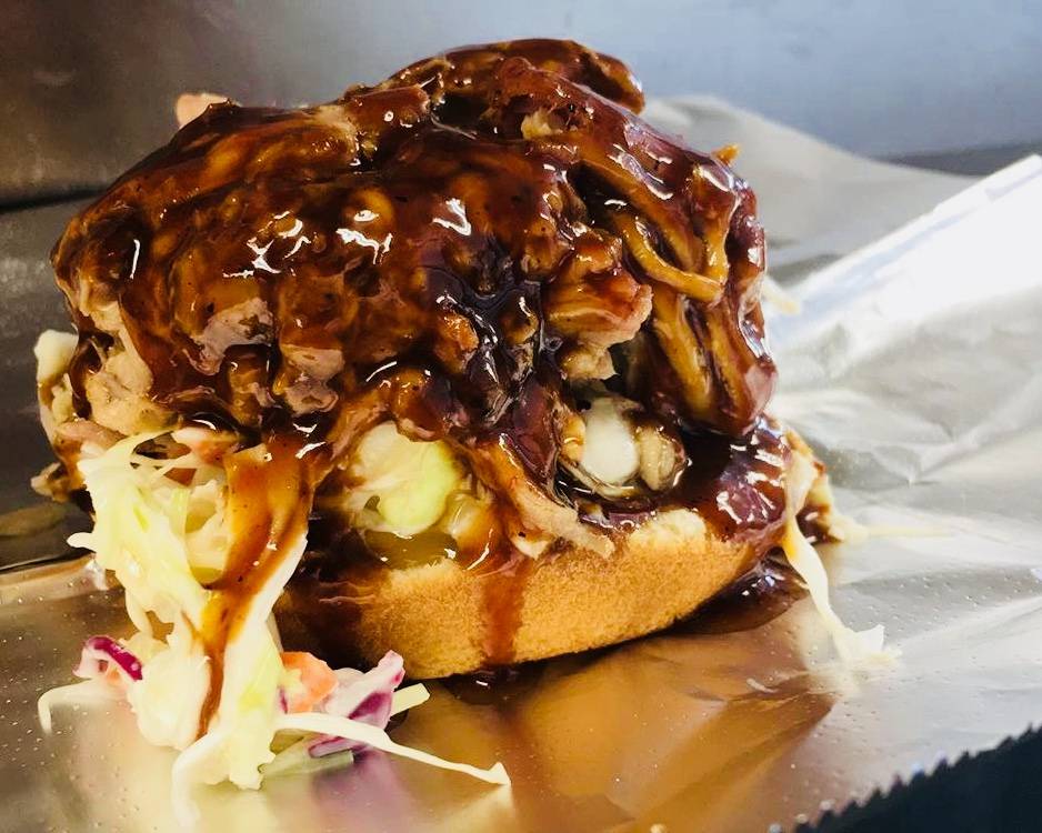 Valley Pike BBQ Co. | restaurant | 3494 Lee Hwy, Weyers Cave, VA 24486, USA | 5409290249 OR +1 540-929-0249