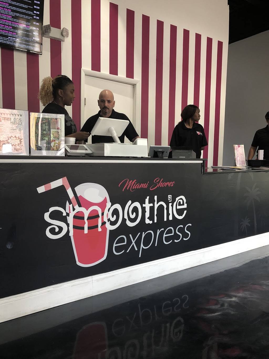 Smoothie Express Miami Shores | restaurant | 9440 NE 2nd Ave, Miami Shores, FL 33138, USA | 7865348696 OR +1 786-534-8696