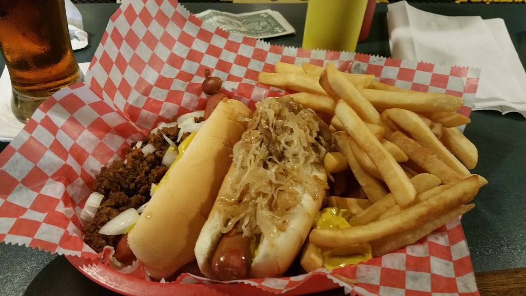 Bier Garten | restaurant | 8 State Park Dr, Bay City, MI 48706, USA | 9896841331 OR +1 989-684-1331