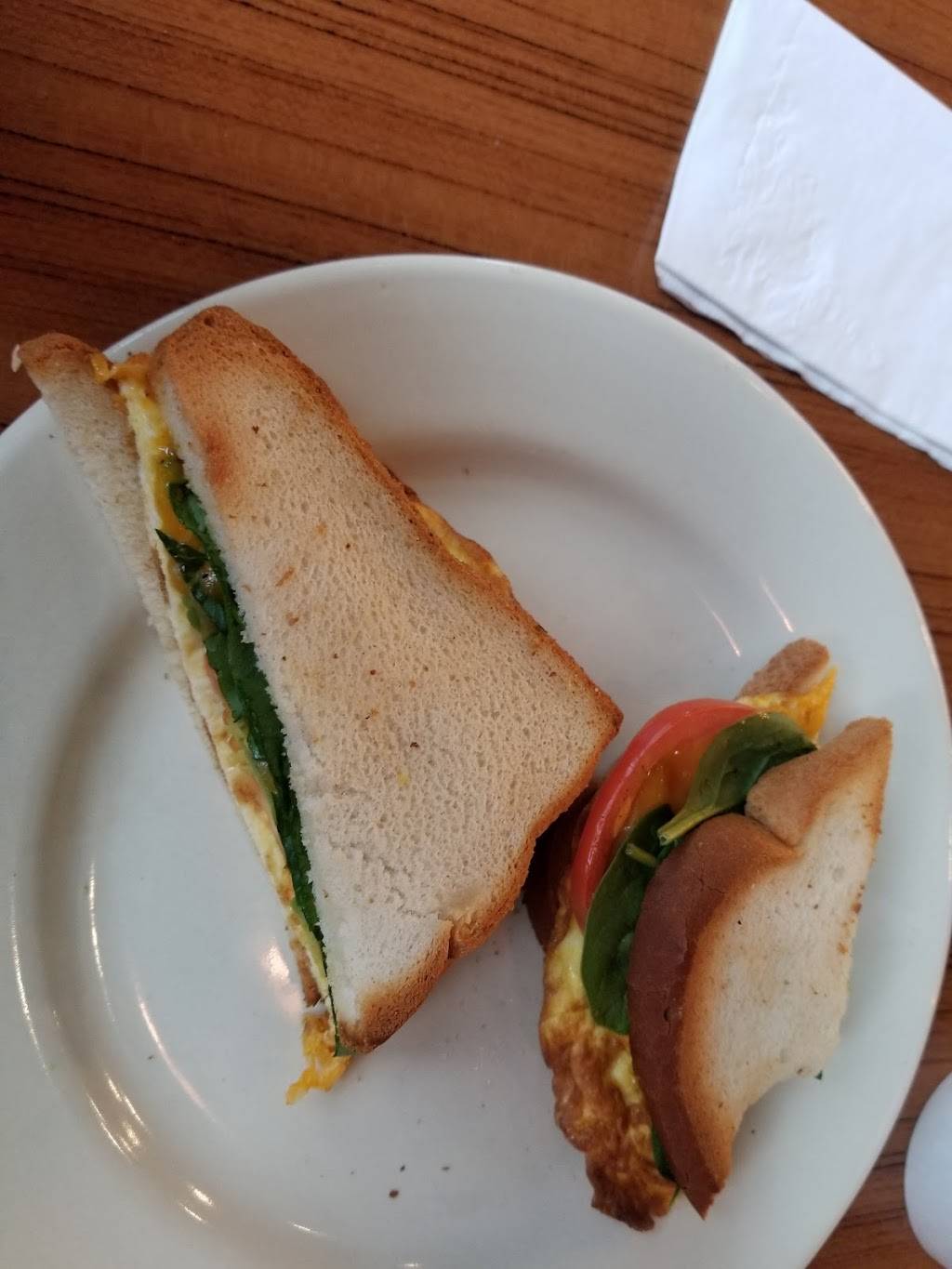 Dunn Brothers Coffee | bakery | 1105 Lawrence Dr, Burlington, IA 52601, USA | 3192378990 OR +1 319-237-8990