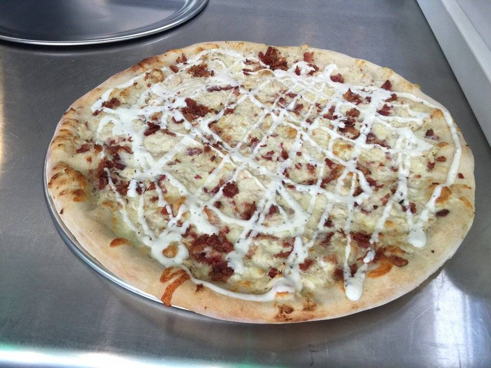 Sicilian Delight | restaurant | 1 Sangertown Square, New Hartford, NY 13413, USA | 3157329999 OR +1 315-732-9999