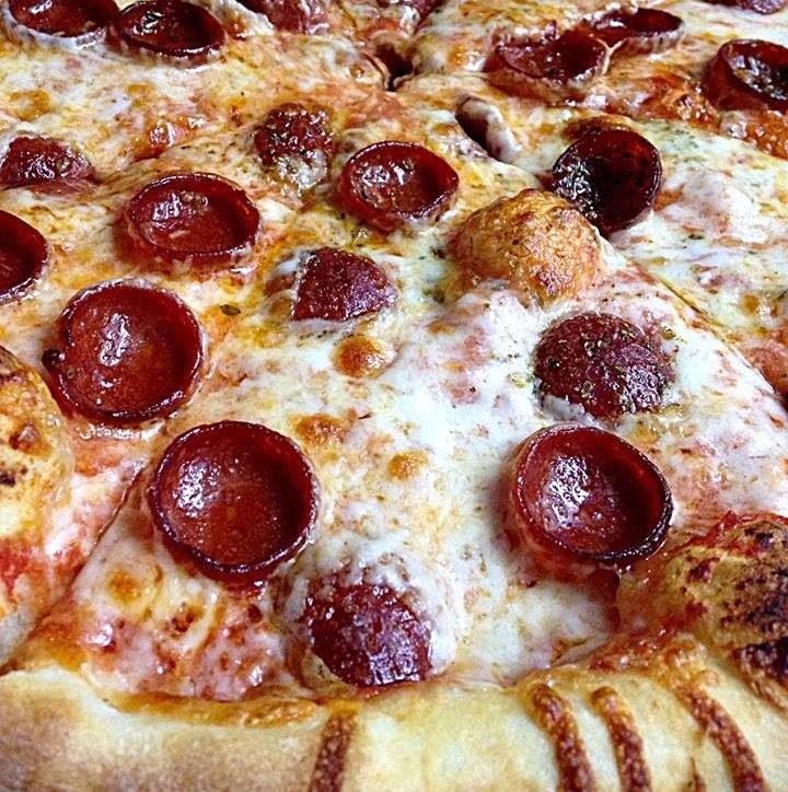 Capos Pizza | restaurant | 8522 Broadway St #105, San Antonio, TX 78217, USA | 2103621901 OR +1 210-362-1901