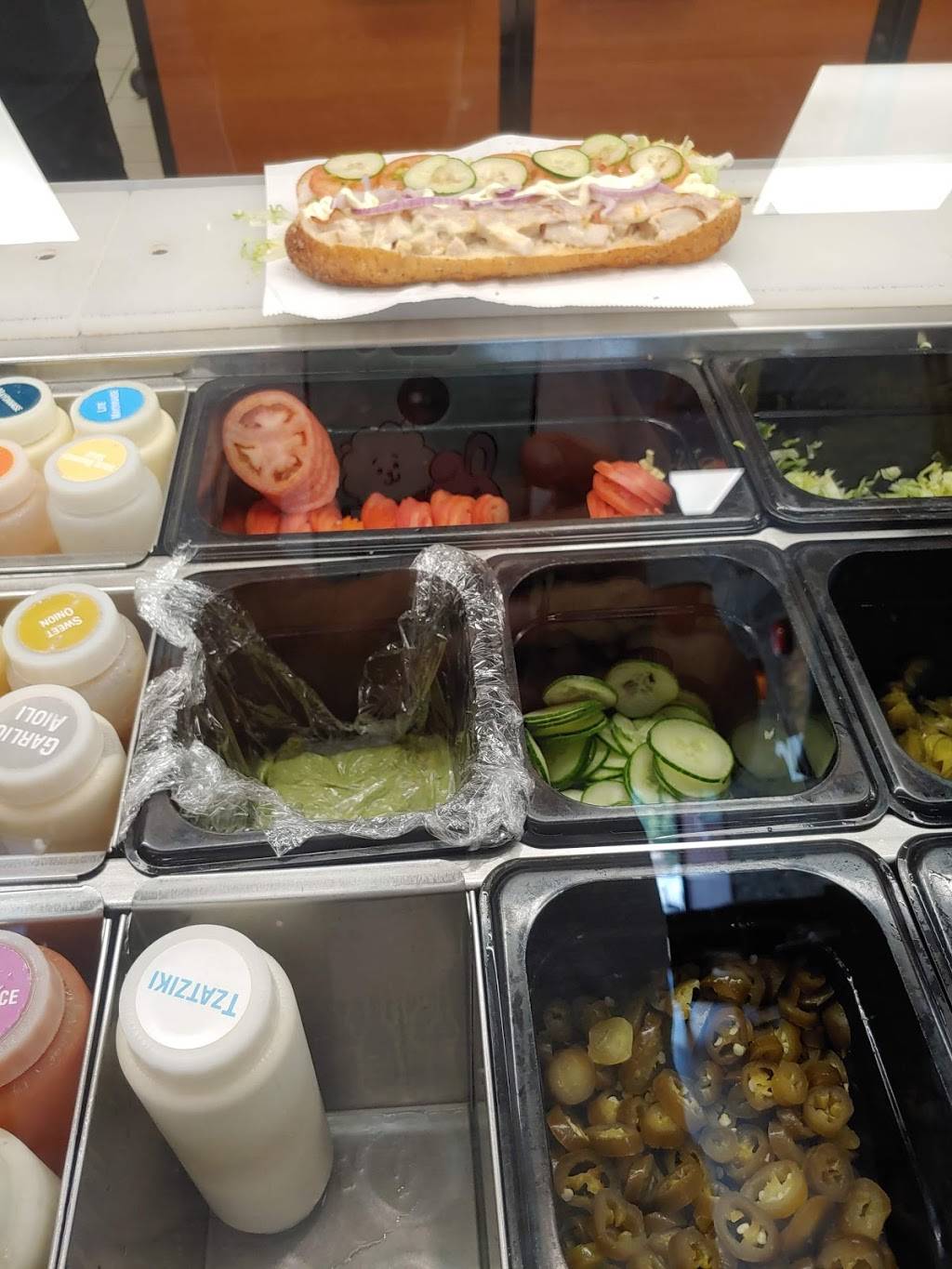 Subway | restaurant | 911 Jane St, York, ON M6N 4C6, Canada | 4167631414 OR +1 416-763-1414