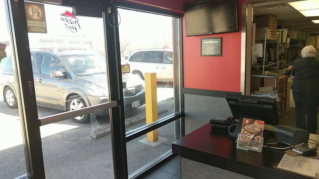 Pizza Hut | restaurant | 3001 Roosevelt Rd, Kenosha, WI 53142, USA | 2626526600 OR +1 262-652-6600