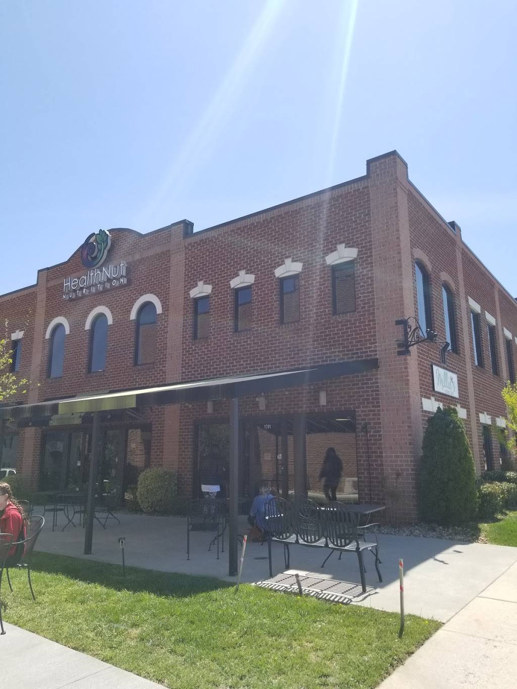 Millies Living Cafe | restaurant | 1701 Enterprise Dr, Lynchburg, VA 24502, USA | 4346163621 OR +1 434-616-3621