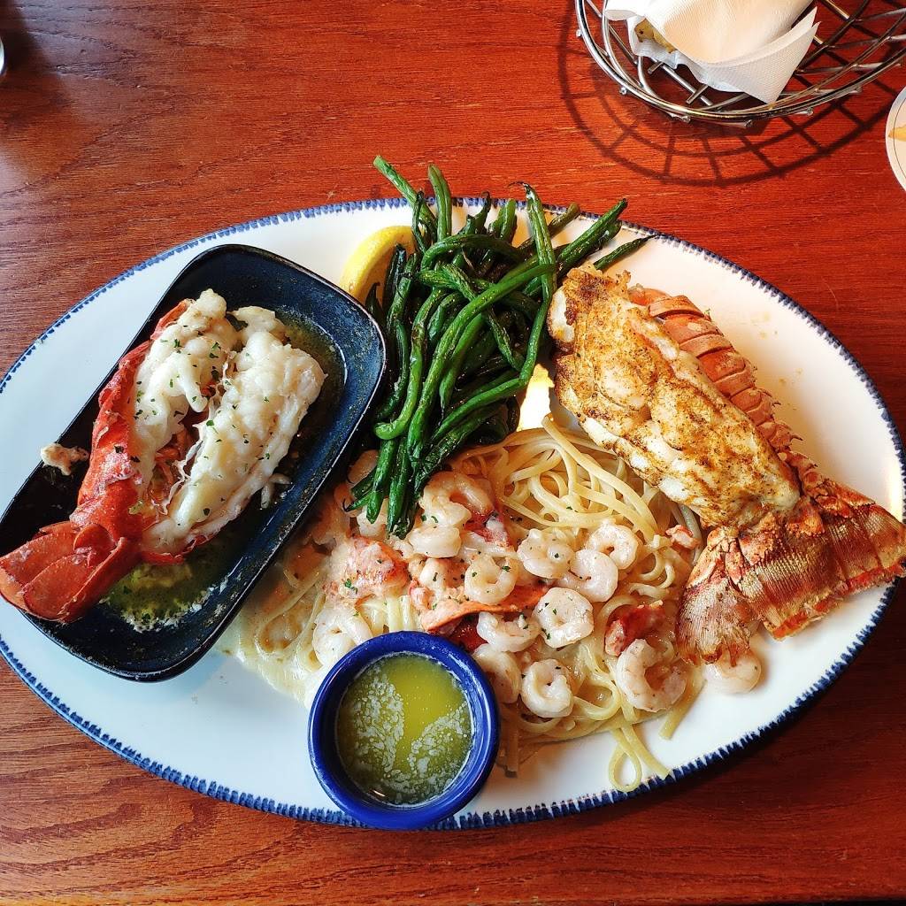 Red Lobster | restaurant | 8003 Golden Sky Ln, Orlando, FL 32809, USA | 4074386627 OR +1 407-438-6627