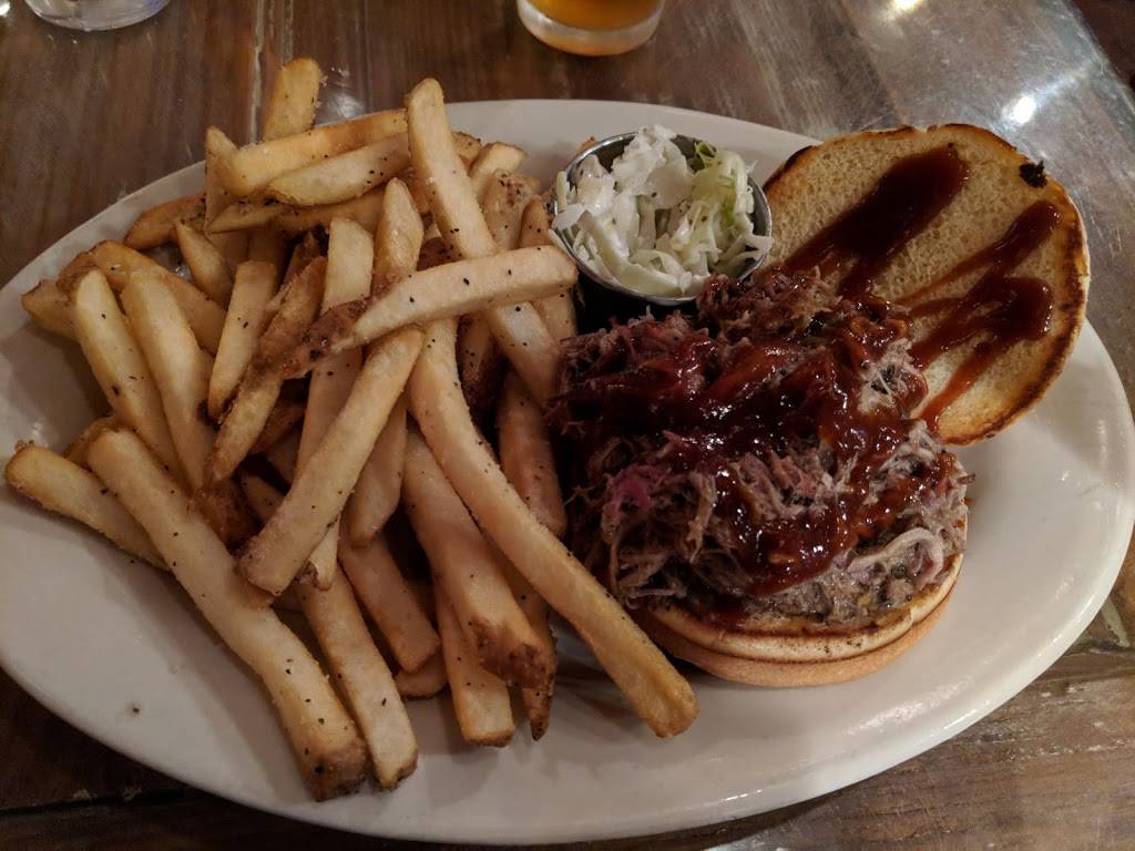 Fork in the Alley | restaurant | 2123 Crystal Spring Ave SW, Roanoke, VA 24014, USA | 5409823675 OR +1 540-982-3675