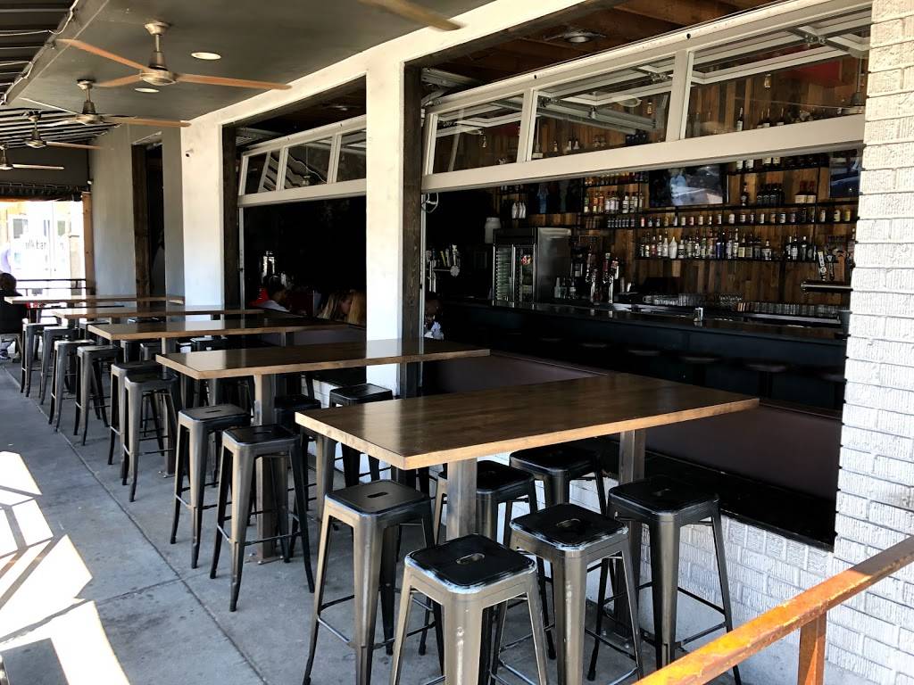 StreetCar Merchants Chicken Bar | restaurant | 4002 30th St, San Diego, CA 92104, USA | 6195469010 OR +1 619-546-9010