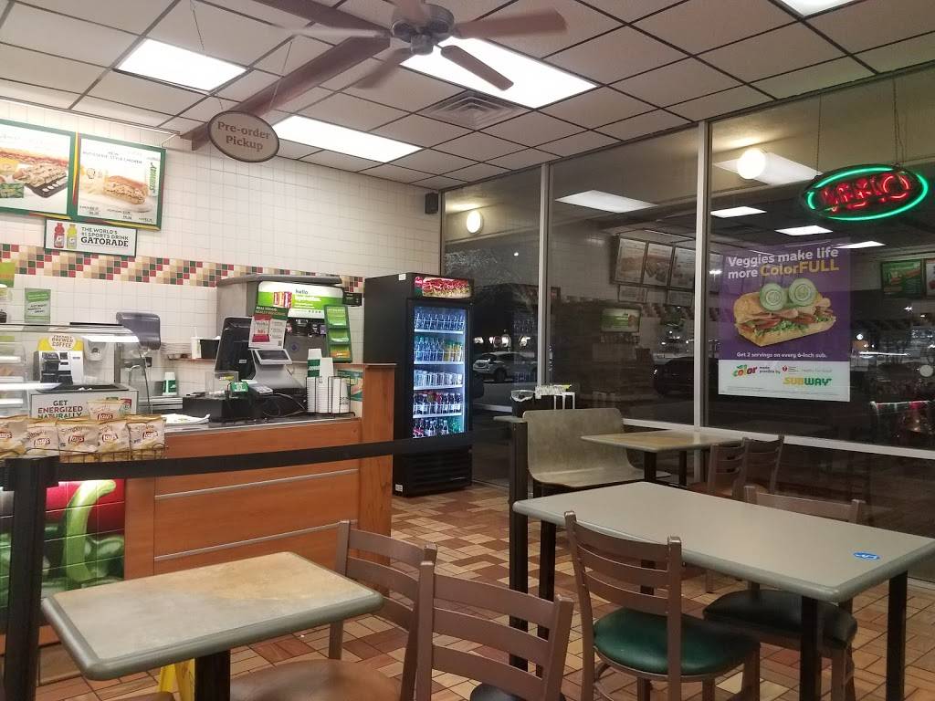 Subway | restaurant | Preston Towne Crossing S/C, 4901 W Park Blvd #531, Plano, TX 75093, USA | 9728677823 OR +1 972-867-7823