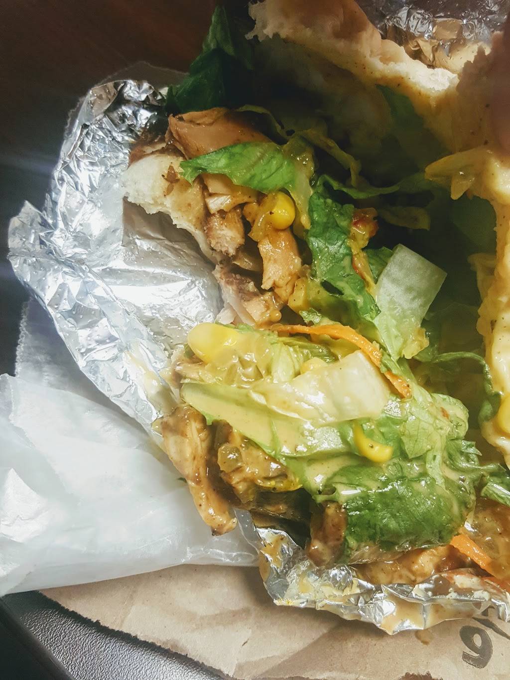 Pimento Grill | restaurant | 4405 Bowen Rd SE, Washington, DC 20019, USA | 2025826595 OR +1 202-582-6595