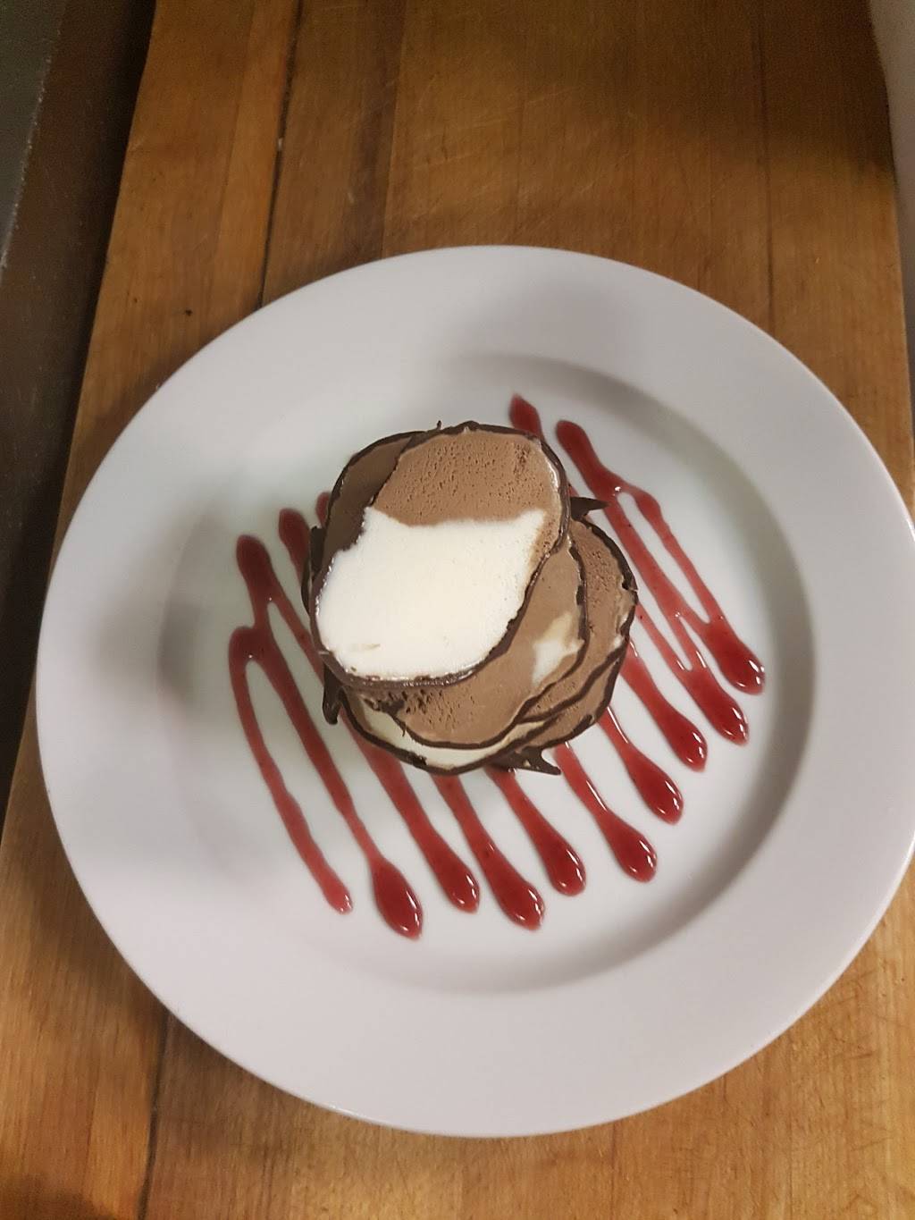 Dolce Vita | restaurant | 5811 Avenue N, Brooklyn, NY 11234, USA | 7184443537 OR +1 718-444-3537