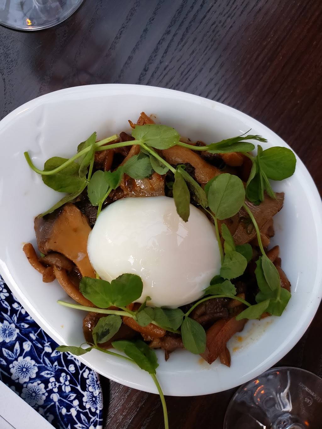 La Bodega | restaurant | 21 Nichols Ave, Watertown, MA 02472, USA | 6178768444 OR +1 617-876-8444