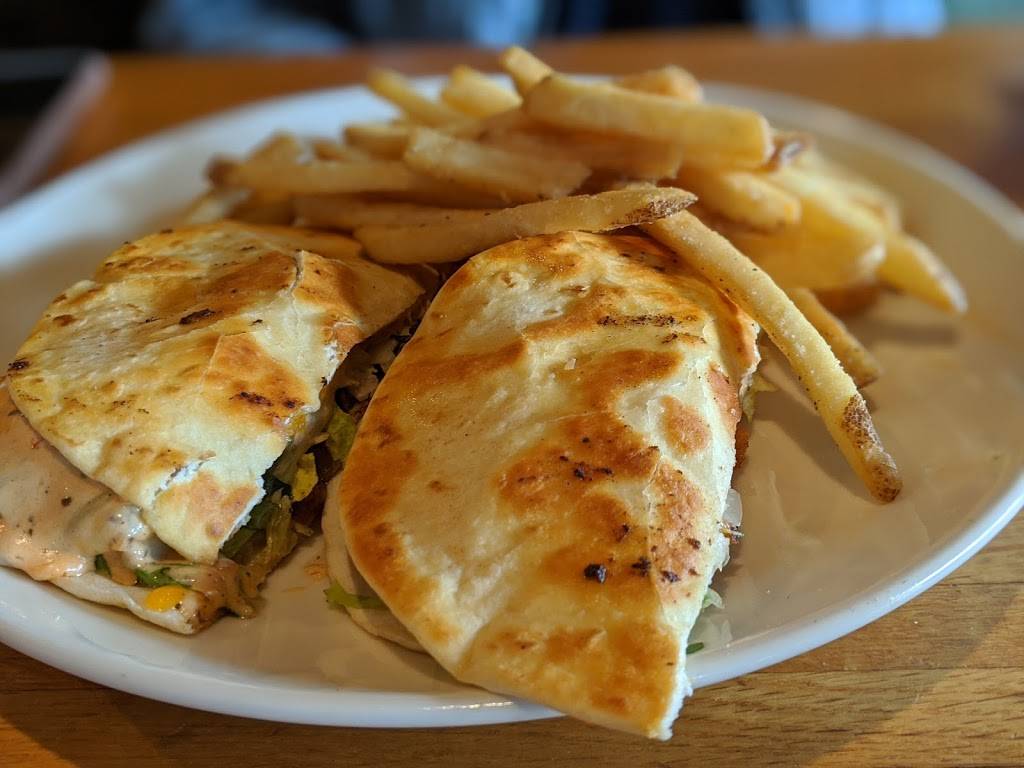 Applebees Grill + Bar | restaurant | 1601 Bienville Blvd, Ocean Springs, MS 39564, USA | 2288728270 OR +1 228-872-8270