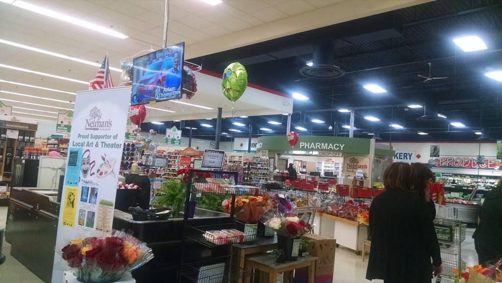 Neimans Family Market | bakery | 220 W Lake St, Tawas City, MI 48763, USA | 9893629180 OR +1 989-362-9180