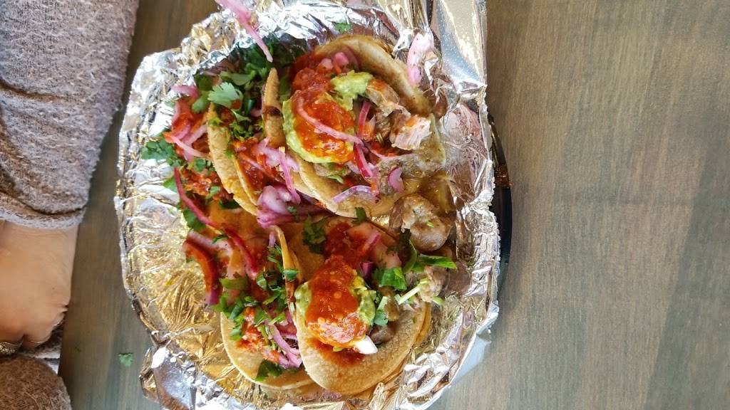 El Burro Tacos & Beer | restaurant | 17401 Avalon Blvd, Suite D1, Carson, CA 90746, USA | 3102170007 OR +1 310-217-0007