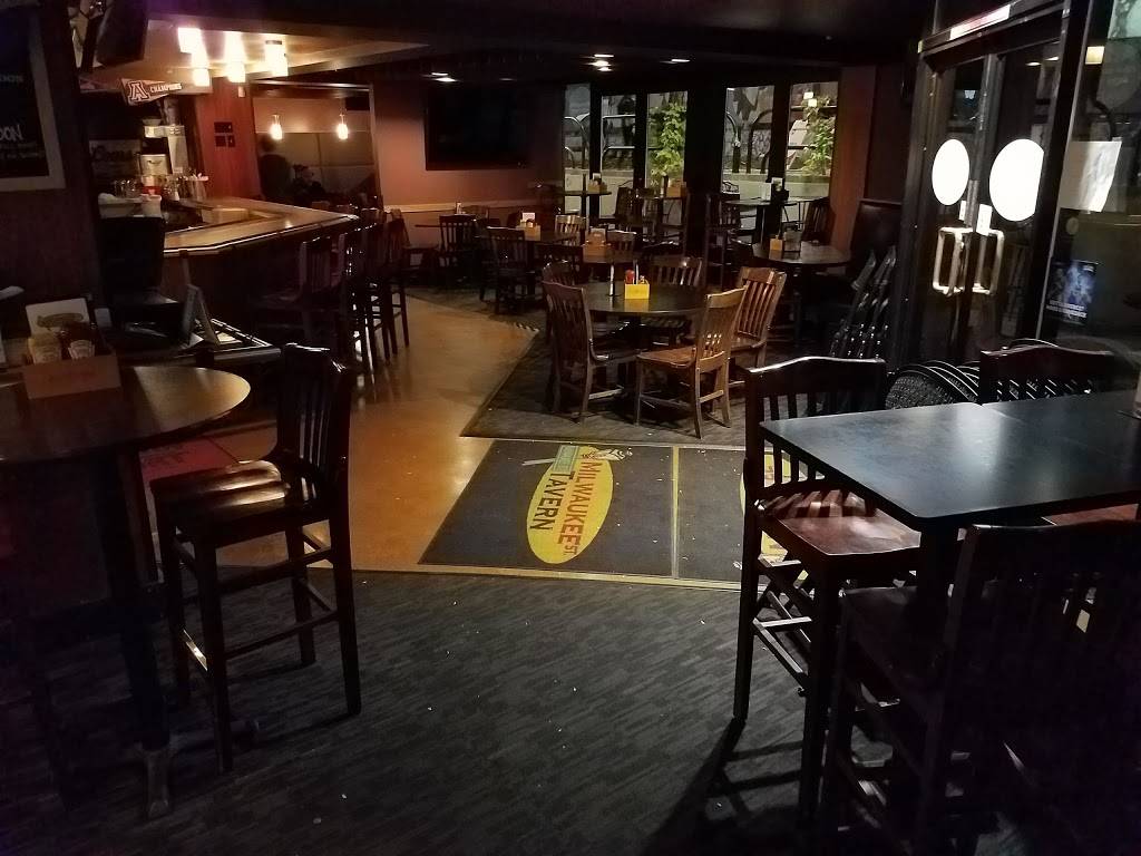 Milwaukee St Tavern | restaurant | 201 Milwaukee St, Denver, CO 80206, USA | 3033204710 OR +1 303-320-4710