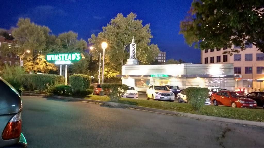 Winsteads Steakburgers | restaurant | 101 Emanuel Cleaver II Blvd., Kansas City, MO 64112, USA | 8167532244 OR +1 816-753-2244