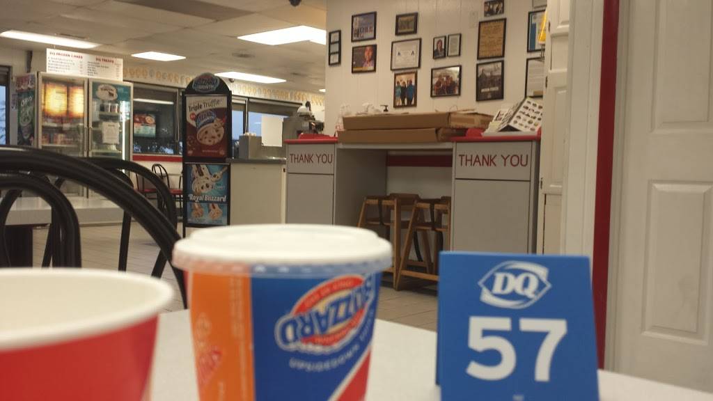 Dairy Queen Store | restaurant | 244 W 1st St, Gibson City, IL 60936, USA | 2177845125 OR +1 217-784-5125