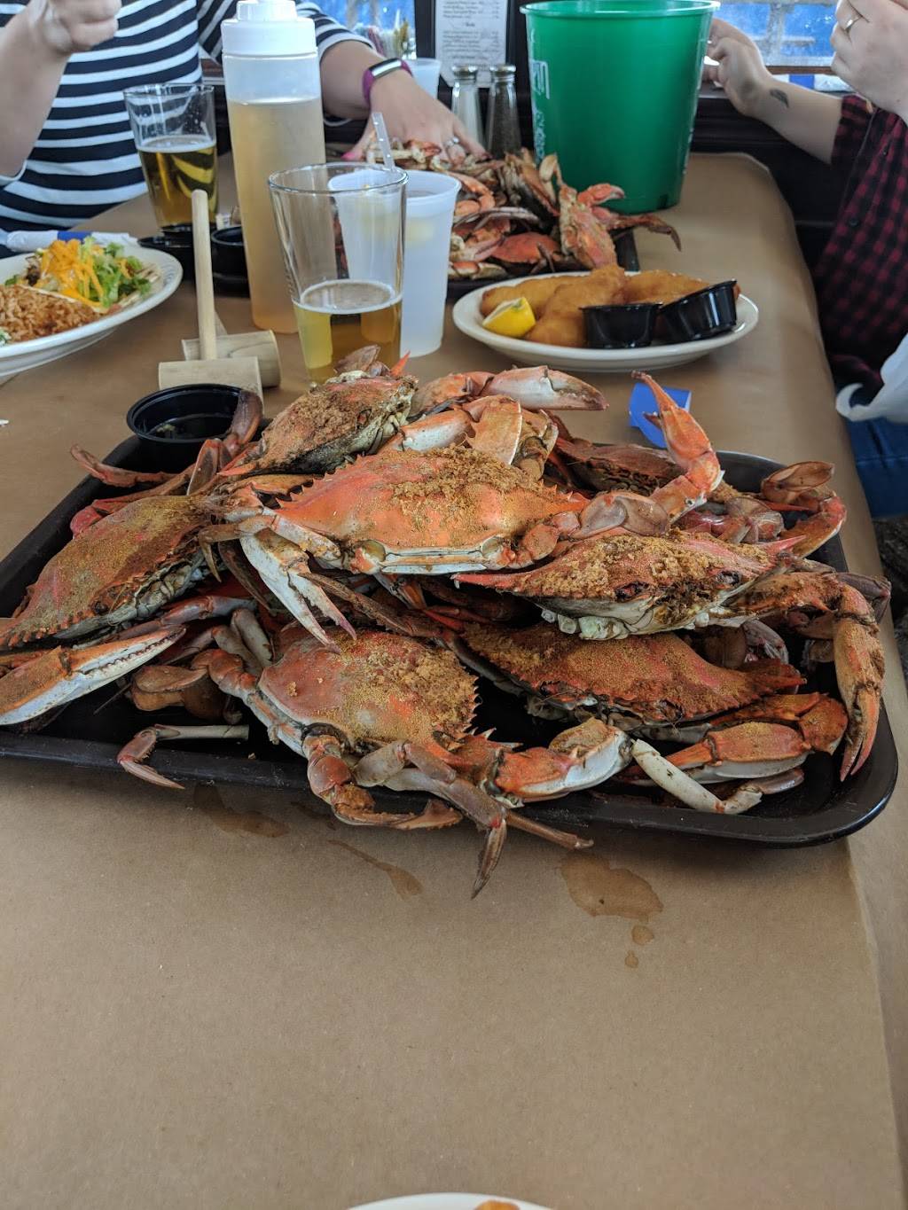 Thursdays Steak & Crabhouse | restaurant | 4851 Riverside Dr, Galesville, MD 20765, USA | 4108677200 OR +1 410-867-7200