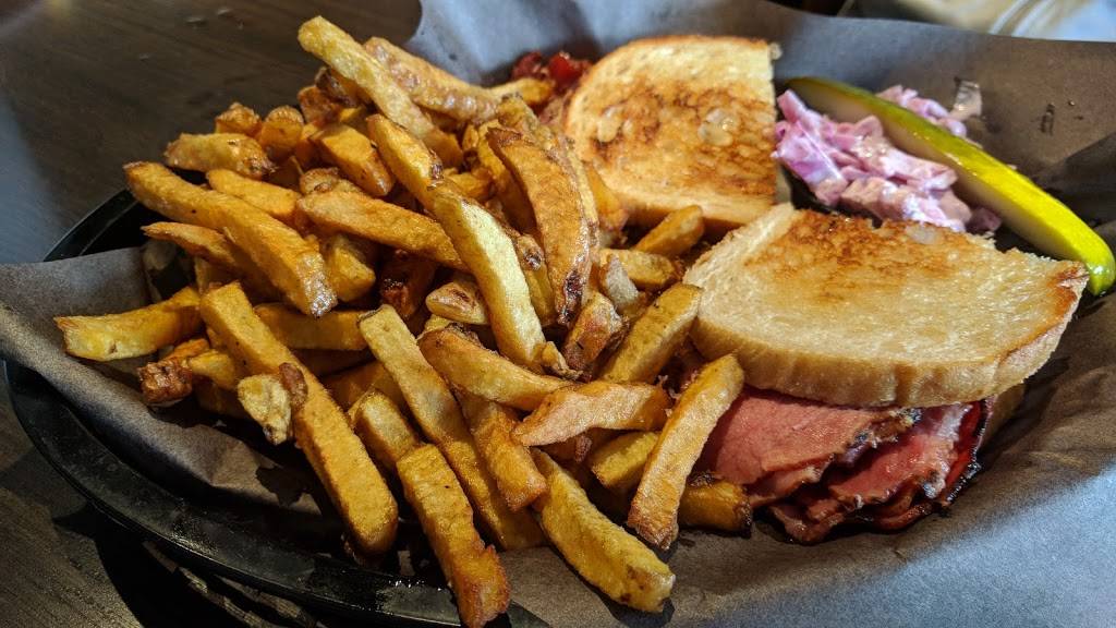 The Franklin House | restaurant | 263 Queen St S, Mississauga, ON L5M 1L9, Canada | 9053690500 OR +1 905-369-0500