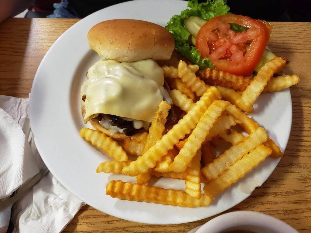 Topsys Cafe | restaurant | 715 S Main St, Concordia, MO 64020, USA | 6604631316 OR +1 660-463-1316