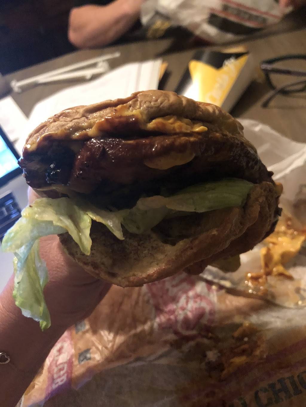 Carls Jr. | restaurant | 1205 W Colton Ave, Redlands, CA 92374, USA | 9097931058 OR +1 909-793-1058