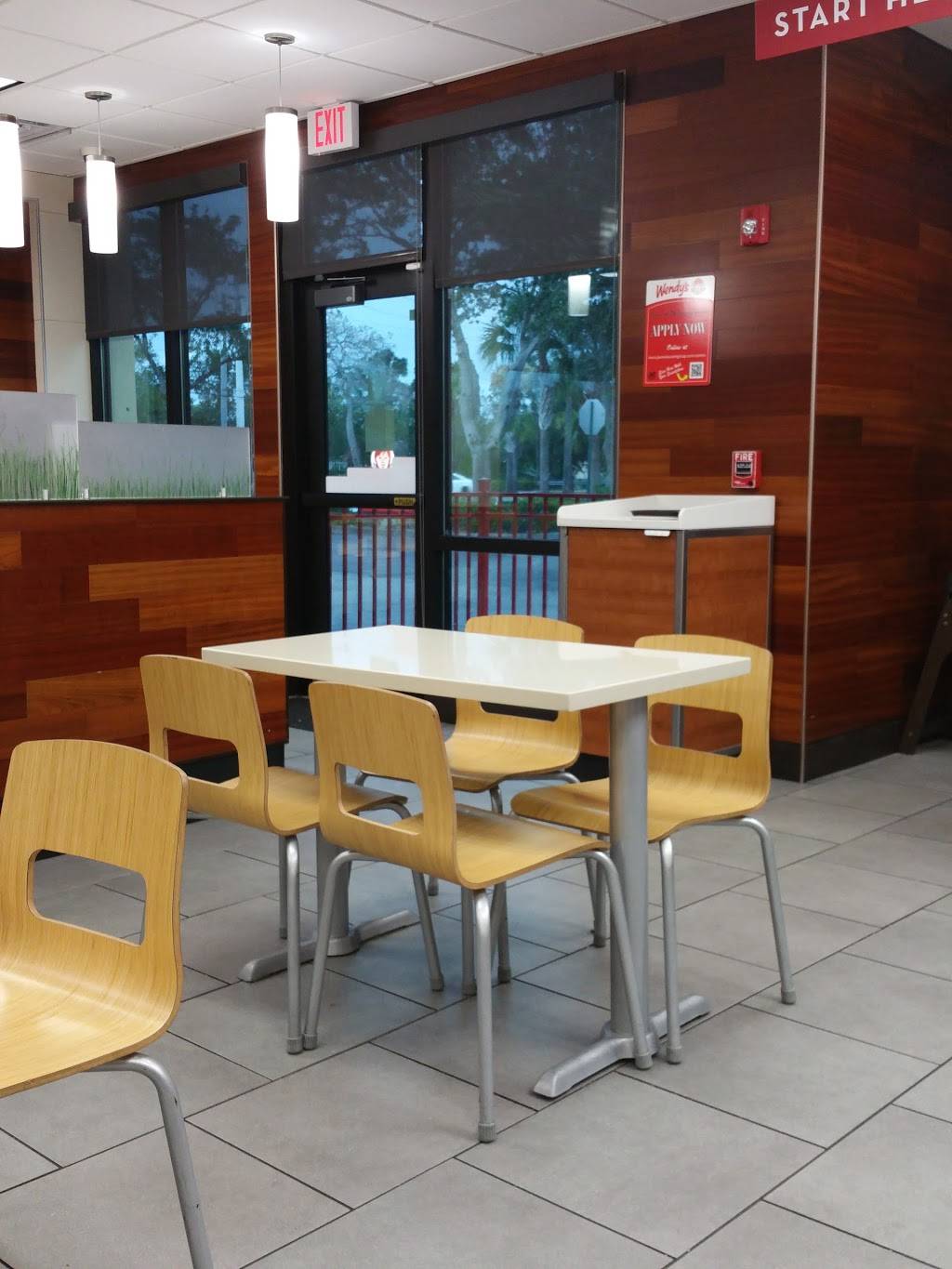 Wendys | restaurant | 6870 Forest Hill Blvd, Greenacres, FL 33413, USA | 5619668711 OR +1 561-966-8711
