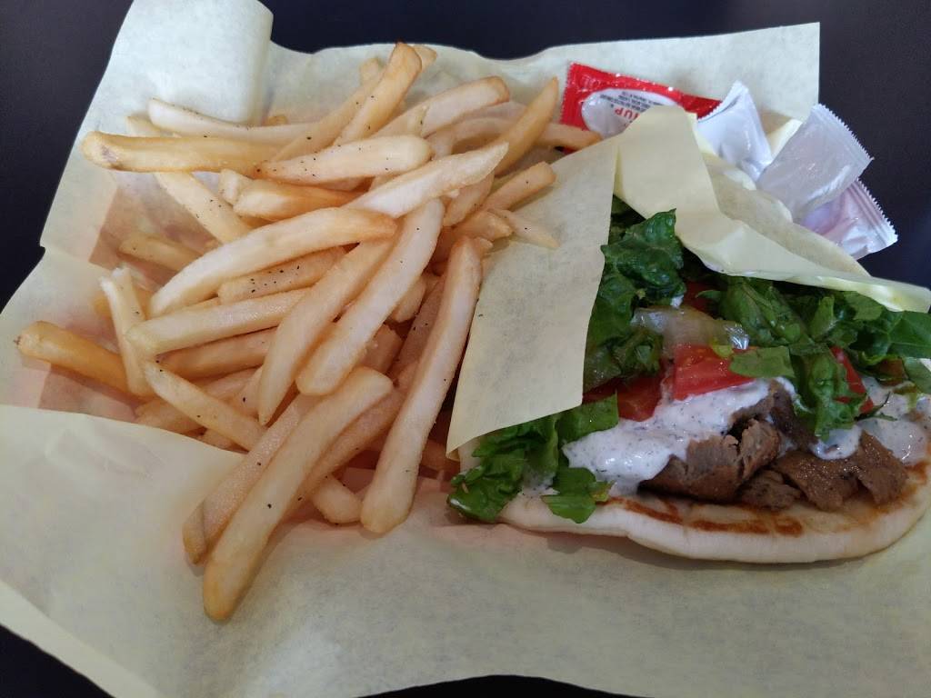 Giant Gyros | restaurant | 18 SE 82nd Ave, Portland, OR 97216, USA | 5032525932 OR +1 503-252-5932