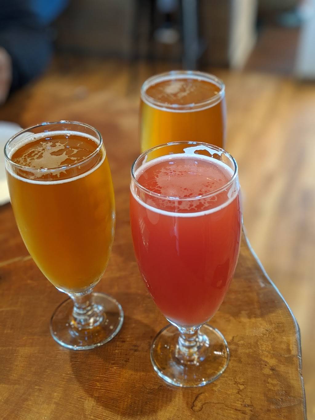 Allegro Pizzeria | restaurant | Big Sur Barn, 3770 The Barnyard, Carmel-By-The-Sea, CA 93923, USA | 8316265454 OR +1 831-626-5454