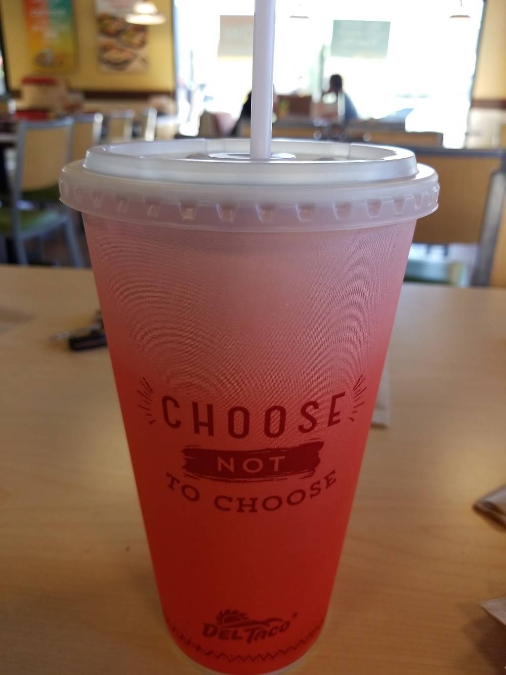 Del Taco | meal takeaway | 2515 N Hollywood Way, Burbank, CA 91505, USA | 8185650534 OR +1 818-565-0534