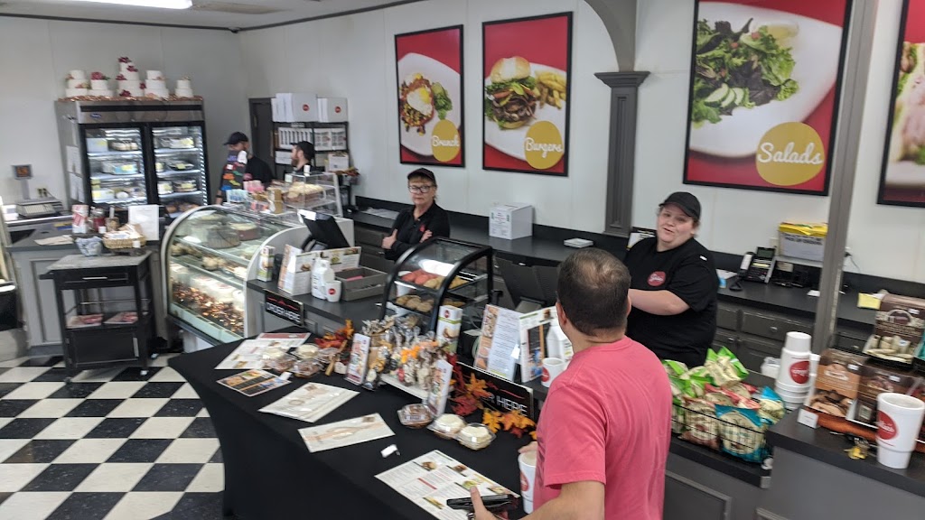 Julies Restaurant, Catering, & Bakery | bakery | 4055 Summerhill Rd, Texarkana, TX 75503, USA | 9037923354 OR +1 903-792-3354