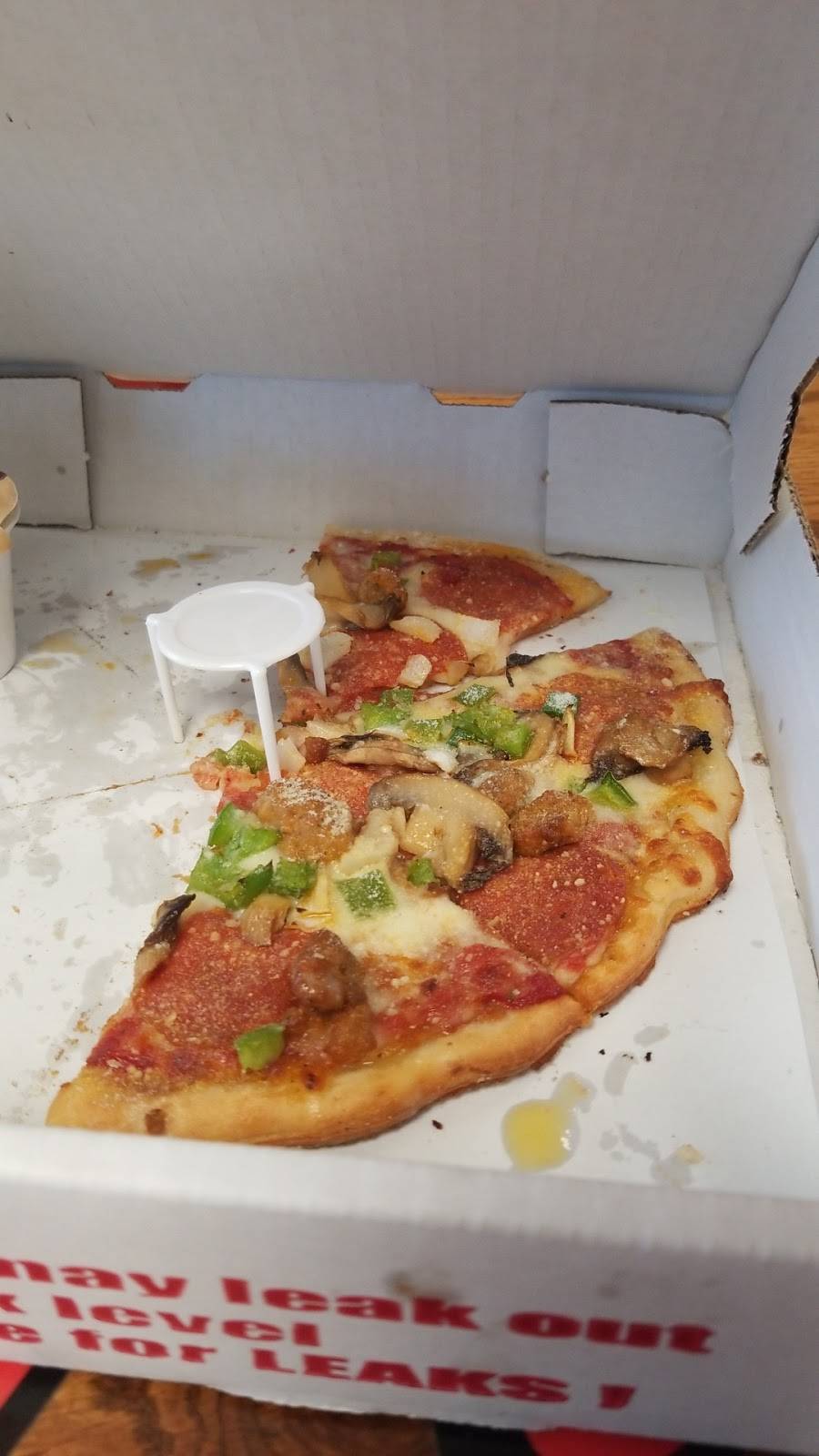 Tanos Pizza | meal delivery | 435 N Shoop Ave, Wauseon, OH 43567, USA | 4193355599 OR +1 419-335-5599