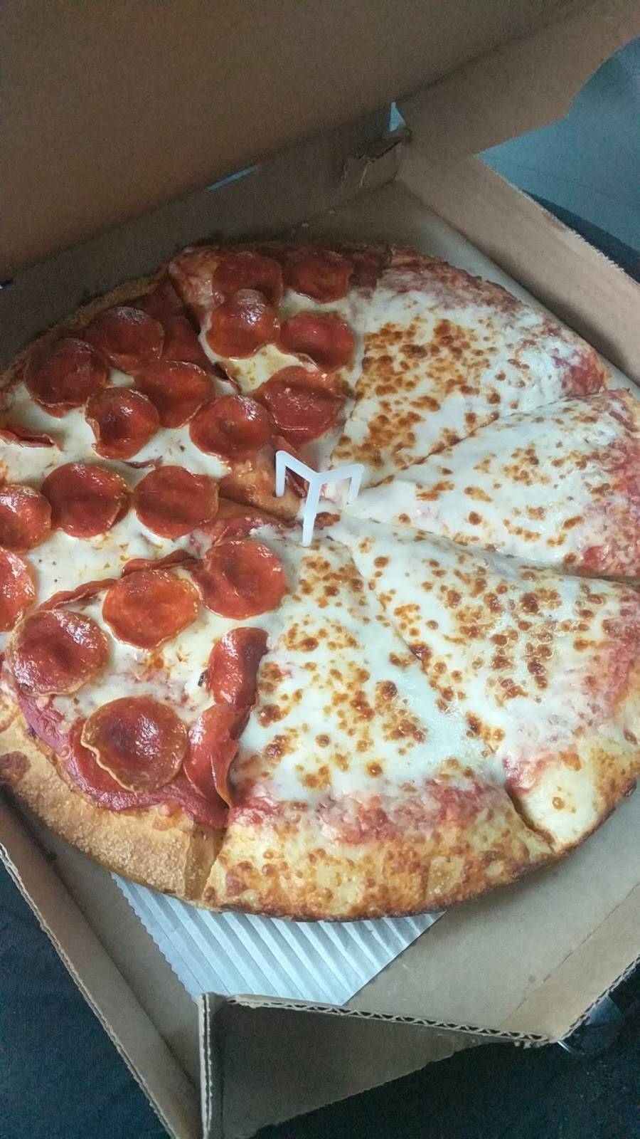 Pizza Hut | restaurant | 4211 Shelbyville Rd, Louisville, KY 40207, USA | 5028954318 OR +1 502-895-4318