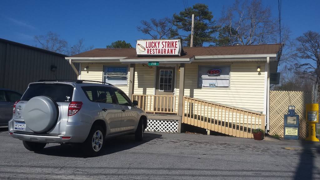 Lucky Strike Jr. | restaurant | 710 W North 1st St, Seneca, SC 29678, USA | 8648824319 OR +1 864-882-4319