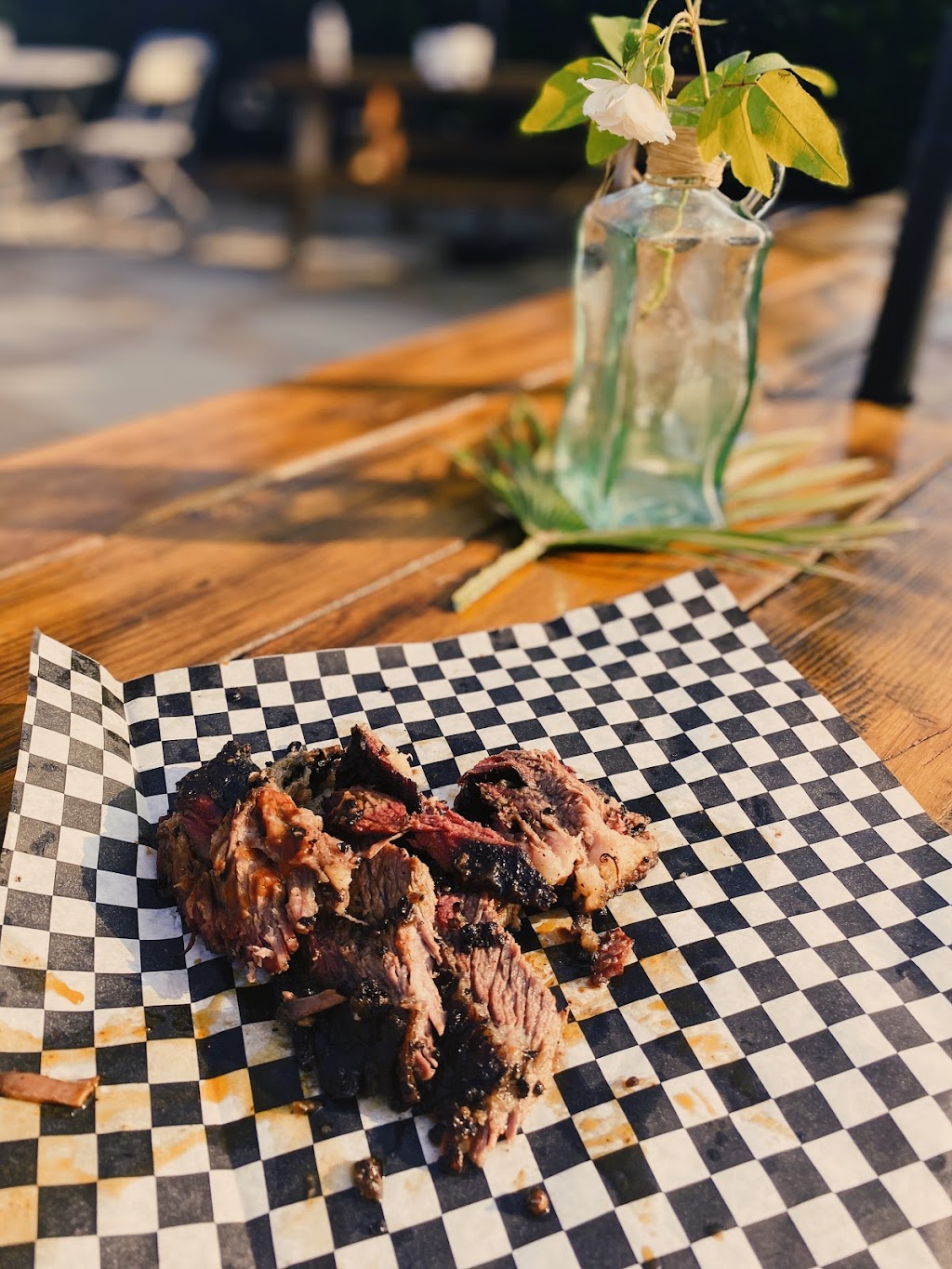 The Chefs Table - Smokey Grill | restaurant | 4053 W Washington Blvd, Los Angeles, CA 90018, USA | 3237328600 OR +1 323-732-8600