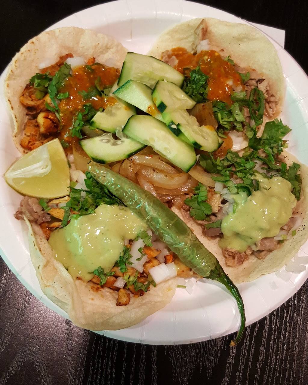 Tacos Y Bionicos Imperio | restaurant | 17845 Clark Ave, Bellflower, CA 90706, USA | 5628666967 OR +1 562-866-6967