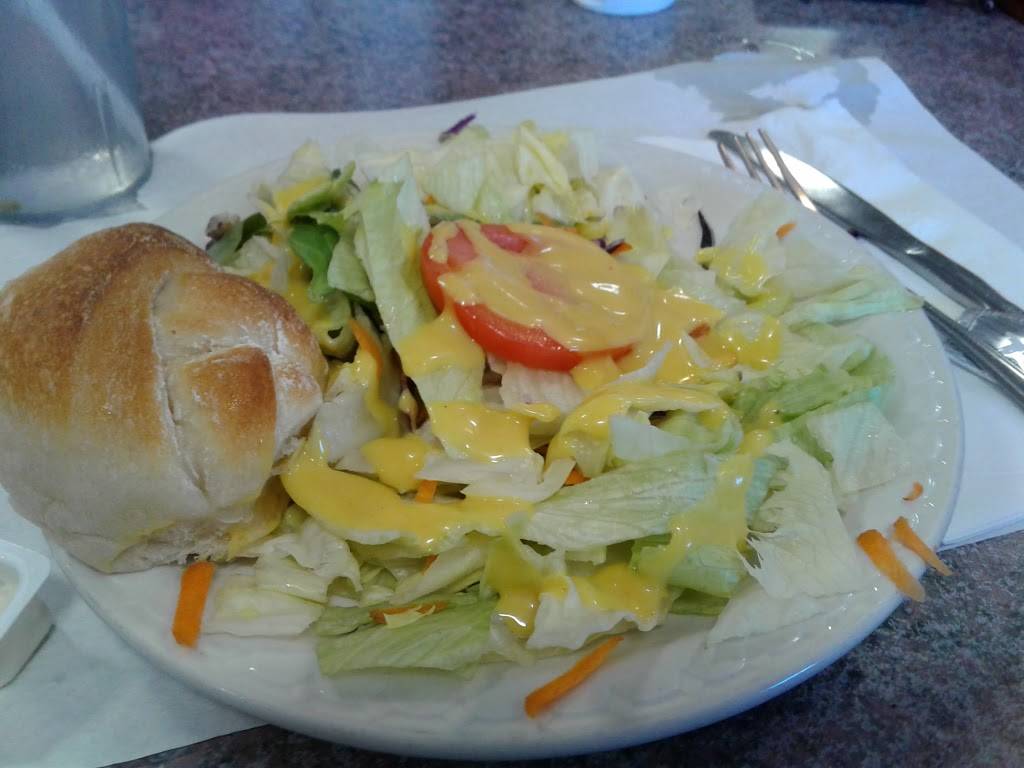 Bay Front Restaurant | restaurant | 1075 Empire Blvd, Rochester, NY 14609, USA | 5854822247 OR +1 585-482-2247