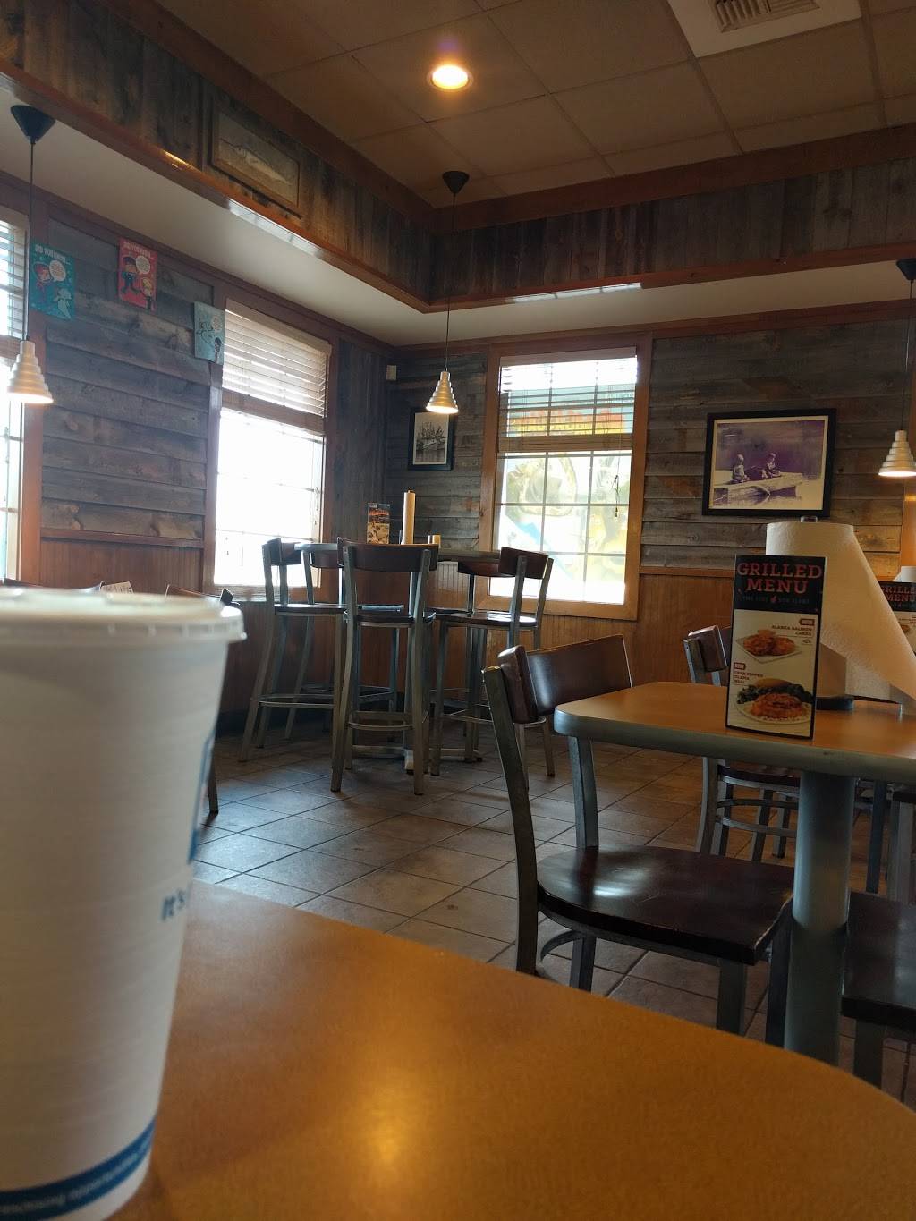 Captain Ds | restaurant | 5579 I-55 South Frontage Rd, Byram, MS 39272, USA | 6013718938 OR +1 601-371-8938